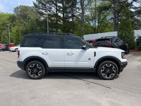 Used 2023 Ford Bronco Sport Outer Banks w/ Tech Package image 3