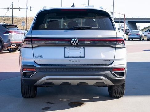 New 2026 Volkswagen Taos SEL image 5
