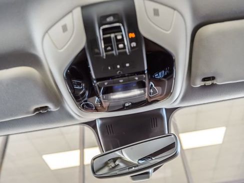 Used 2018 Maserati Ghibli RWD image 38
