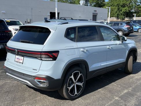 New 2026 Volkswagen Taos SEL AWD/4WD image 7