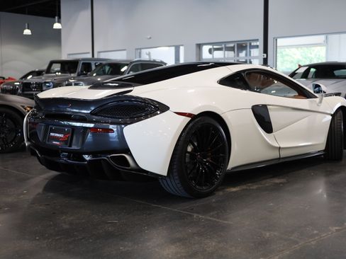Used 2017 McLaren 570S RWD image 6