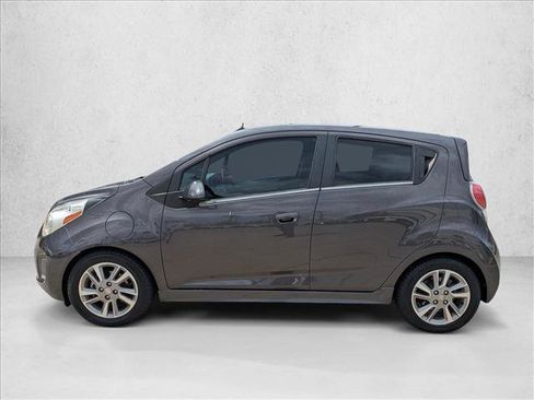Used 2014 Chevrolet Spark LT FWD image 9