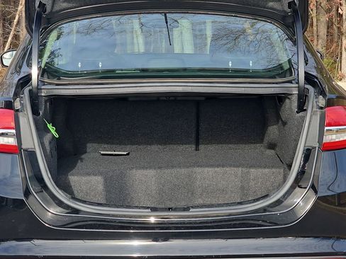 Used 2018 Ford Fusion SE image 15