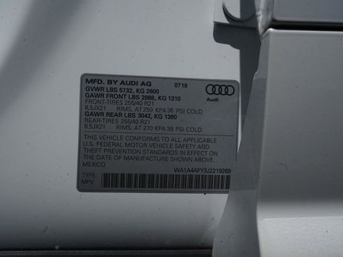 Used 2018 Audi SQ5 Premium Plus w/ S Sport Package AWD/4WD image 91