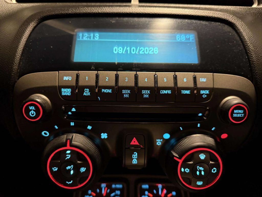Used 2010 Chevrolet Camaro SS RWD image 27