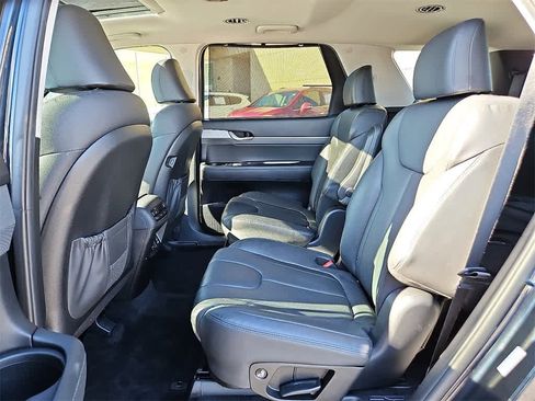 Used 2021 Hyundai Palisade SEL w/ Premium Package image 10