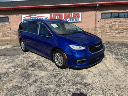 Used 2021 Chrysler Pacifica Touring