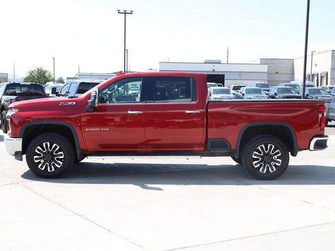 Used 2023 Chevrolet Silverado 2500 LTZ AWD/4WD image 3