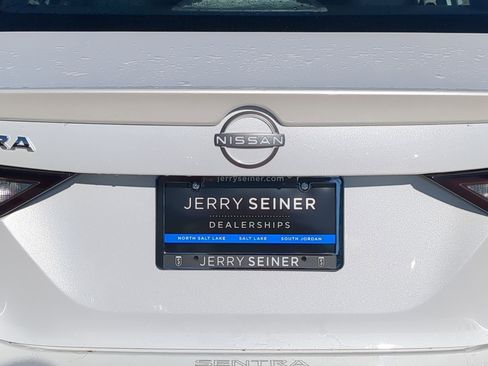 Used 2025 Nissan Sentra SR image 14