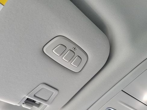 Used 2024 Lincoln Nautilus Premier AWD/4WD image 29