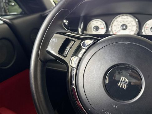 Used 2017 Rolls-Royce Wraith RWD image 24