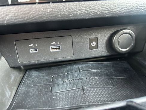 Used 2022 Mitsubishi Outlander SE AWD/4WD image 16