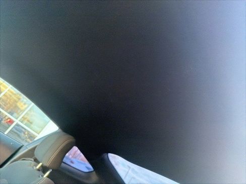 Used 2017 Ford Mustang Coupe image 12