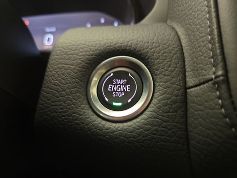 Certified 2024 GMC Yukon Denali image 26