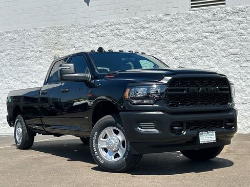 New 2024 RAM 2500 Tradesman w/ Snow Chief Group image 2