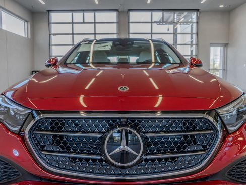 New 2026 Mercedes-Benz E 450 4MATIC All-Terrain Wagon image 23