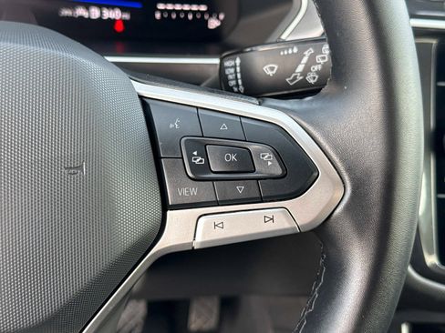 Used 2024 Volkswagen Tiguan Wolfsburg Edition image 30