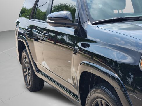 Used 2020 Toyota 4Runner Nightshade AWD/4WD image 36