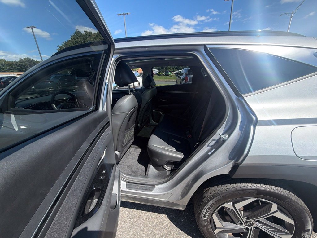Certified 2023 Hyundai Tucson Limited AWD/4WD image 25