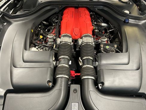 Used 2012 Ferrari California RWD image 14