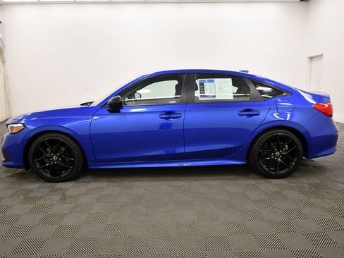 Used 2023 Honda Civic Sport image 4