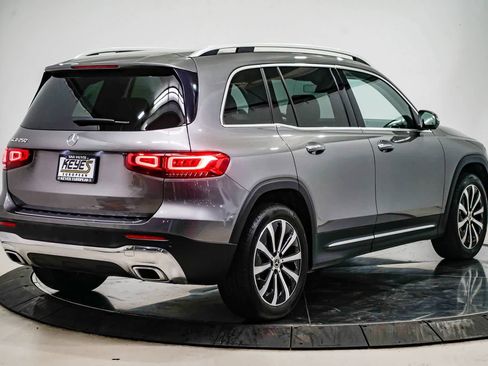 Used 2022 Mercedes-Benz GLB 250 GLB 250 image 4