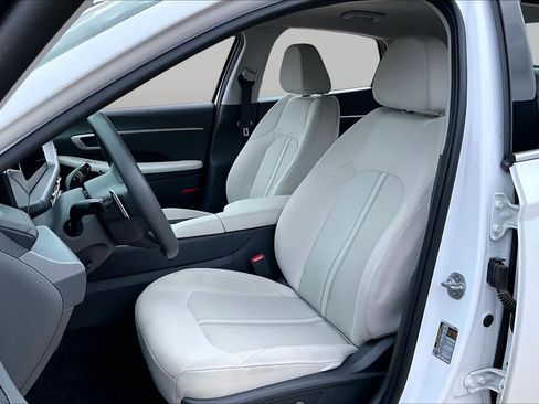 Used 2025 Hyundai Sonata SEL FWD image 7