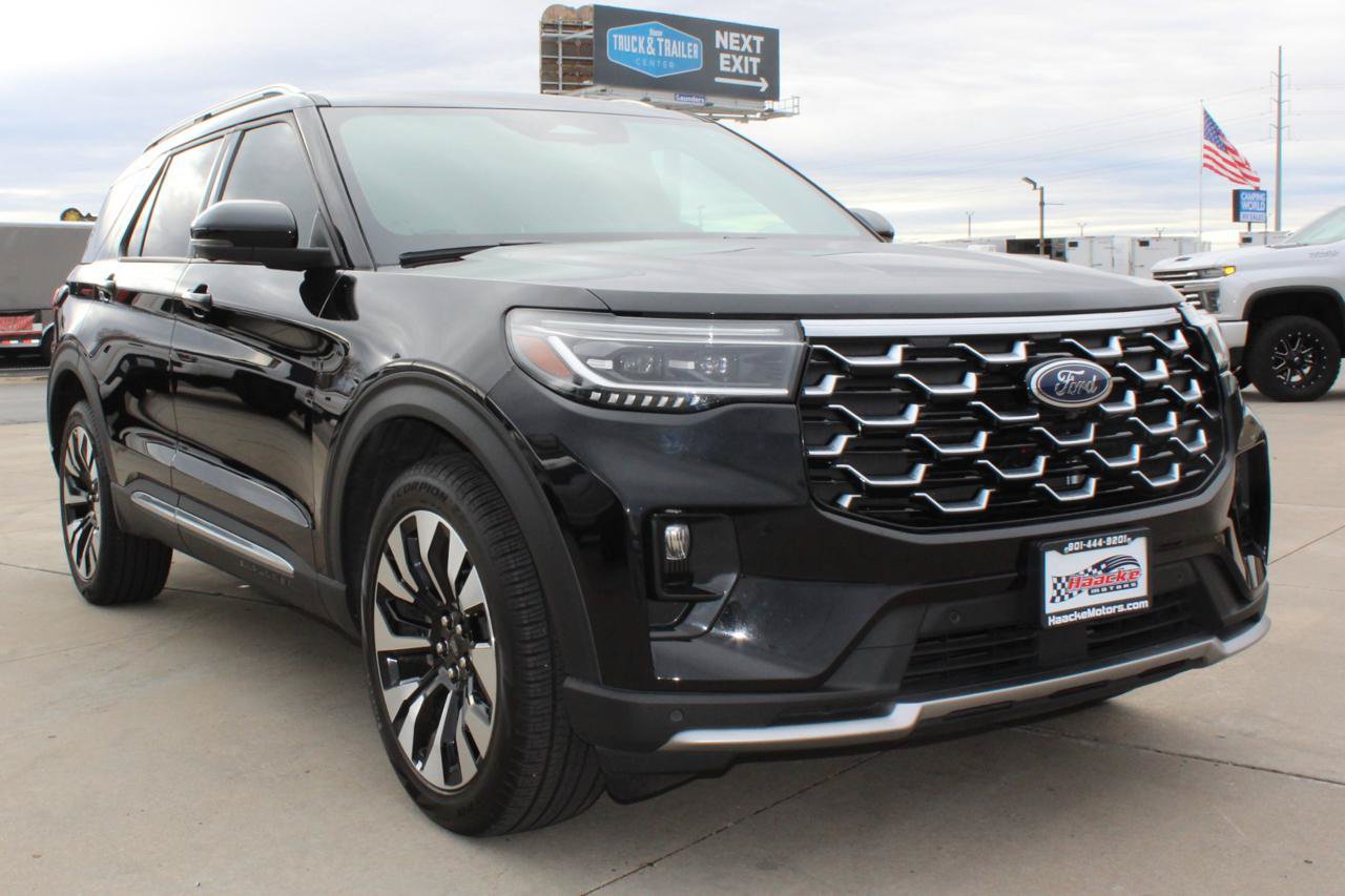 Used 2025 Ford Explorer Platinum w/ LUX Leather Package AWD/4WD image 17