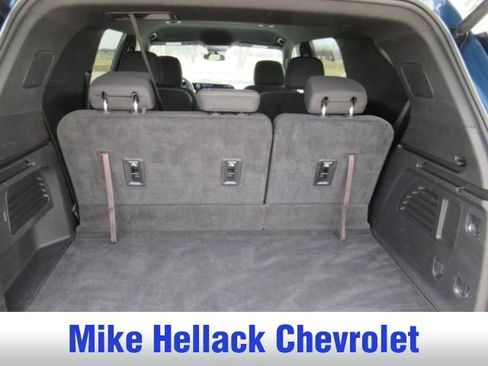 Used 2025 Chevrolet Traverse LT image 15