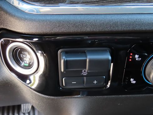 Certified 2024 Chevrolet Silverado 1500 RST w/ Convenience Package II AWD/4WD image 7