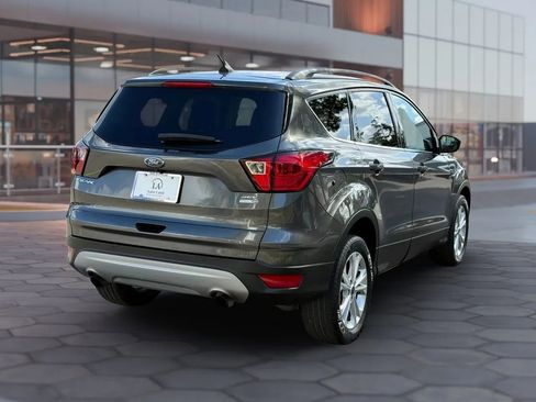Used 2019 Ford Escape SEL AWD/4WD image 6