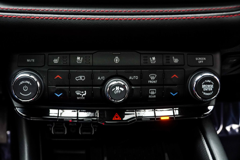 Used 2025 Dodge Durango R/T AWD/4WD image 27