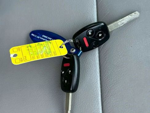 Used 2011 Honda Pilot Touring image 15