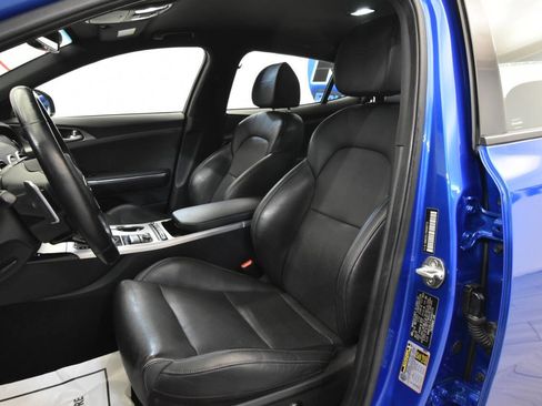 Used 2019 Kia Stinger GT image 11