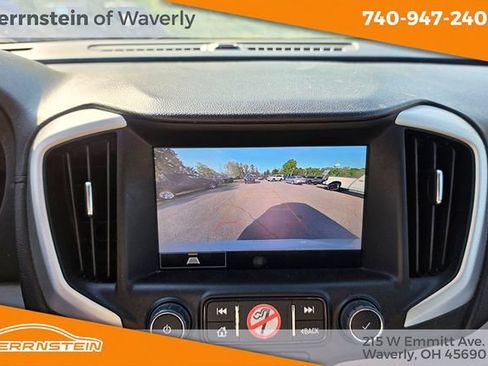 Used 2023 GMC Terrain SLT FWD image 19