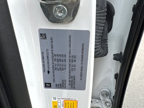 Certified 2021 GMC Yukon SLT w/ SLT Luxury Plus Package image 36