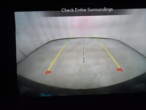 Used 2023 Jeep Wrangler Unlimited Sahara w/ Cold Weather Group image 24