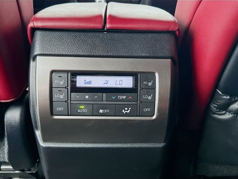 Used 2023 Lexus GX 460 Luxury w/ Off Road Package AWD/4WD image 17