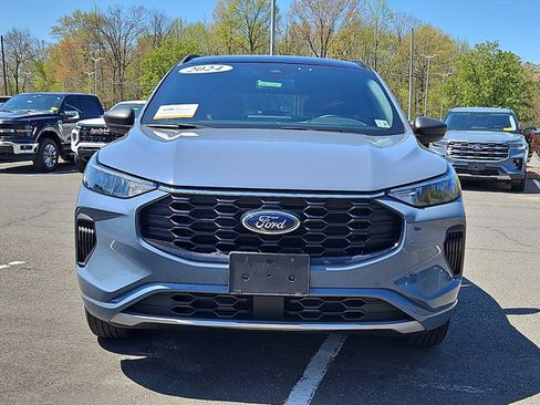 Certified 2024 Ford Escape ST-Line w/ Tech Pack #1 AWD/4WD image 3