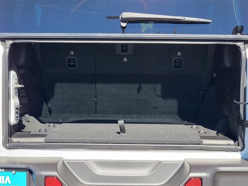 New 2025 Jeep Wrangler Unlimited Rubicon image 22