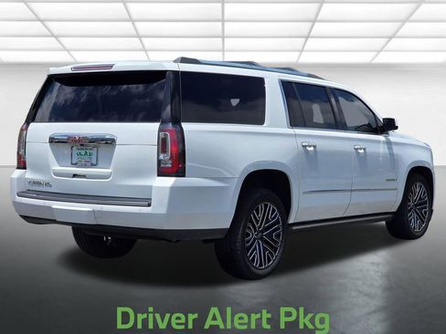 Used 2020 GMC Yukon XL Denali AWD/4WD image 17