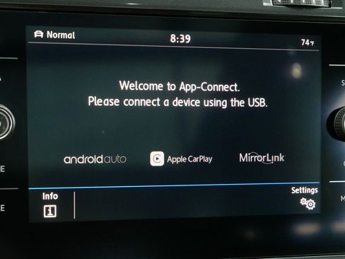 Used 2019 Volkswagen Golf Alltrack SE image 32