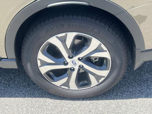 Certified 2022 Subaru Outback Limited AWD/4WD image 19