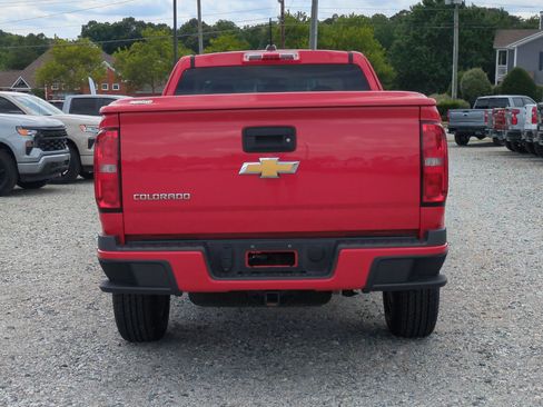 Used 2015 Chevrolet Colorado Z71 RWD image 9