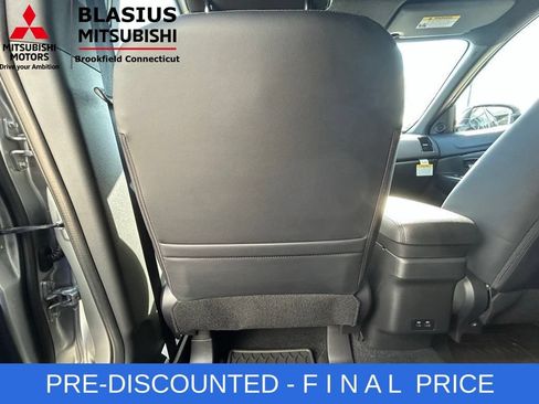 Used 2025 Mitsubishi Outlander Sport SEL AWD/4WD image 25
