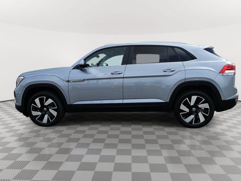 Certified 2024 Volkswagen Atlas Cross Sport SE FWD image 8