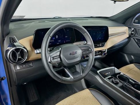 Used 2025 Chevrolet Equinox ACTIV image 16