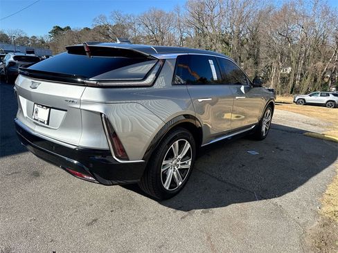 Used 2024 Cadillac Lyriq Tech image 32