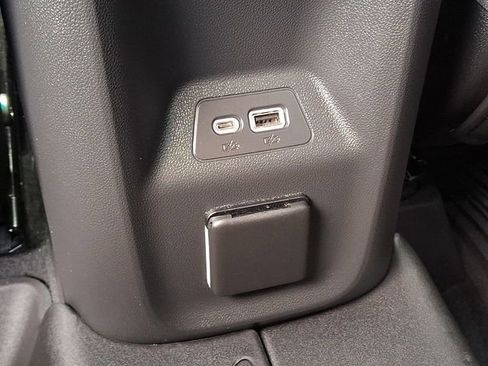 Used 2023 Buick Envision Avenir AWD/4WD image 11