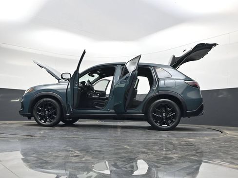 Used 2023 Honda HR-V Sport image 40